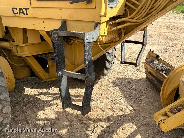 image for item DS2901 1992 Caterpillar  140G motor grader
