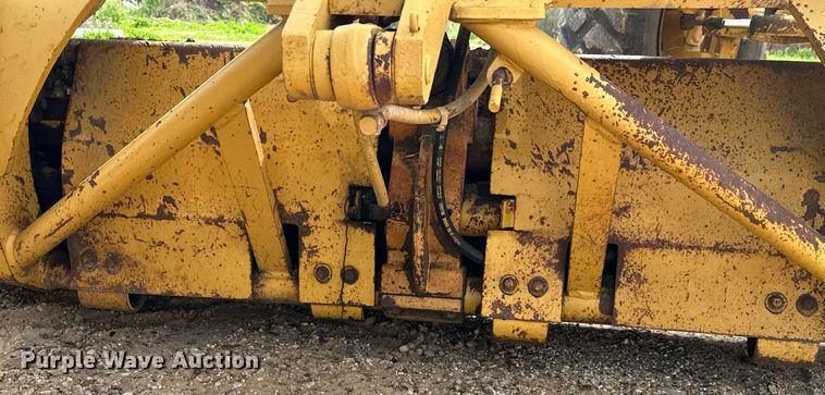 image for item DS2901 1992 Caterpillar  140G motor grader