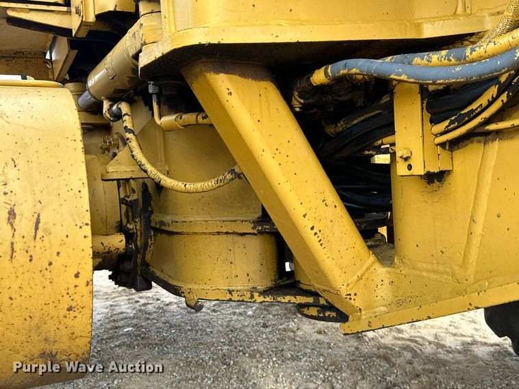 image for item DS2901 1992 Caterpillar  140G motor grader