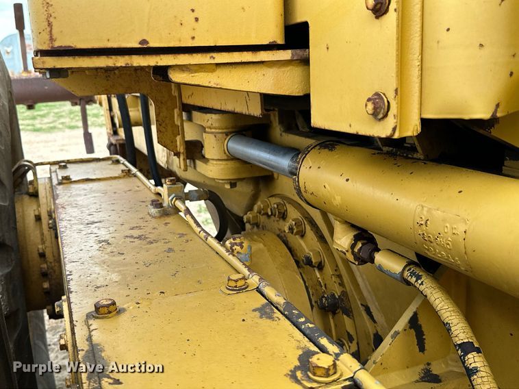 image for item DS2901 1992 Caterpillar  140G motor grader