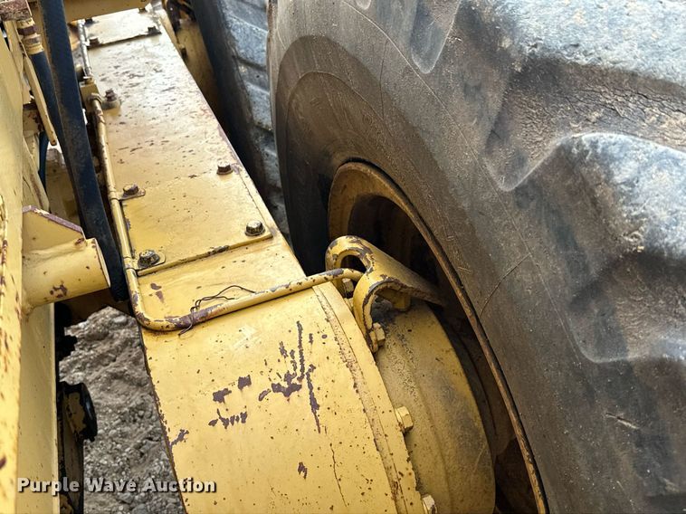 image for item DS2901 1992 Caterpillar  140G motor grader