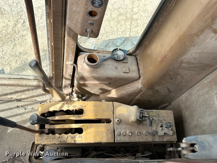 image for item DS2901 1992 Caterpillar  140G motor grader