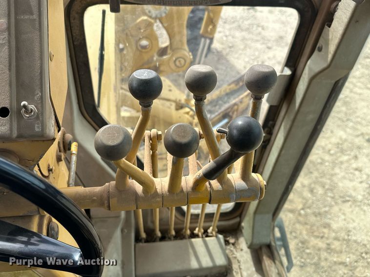 image for item DS2901 1992 Caterpillar  140G motor grader