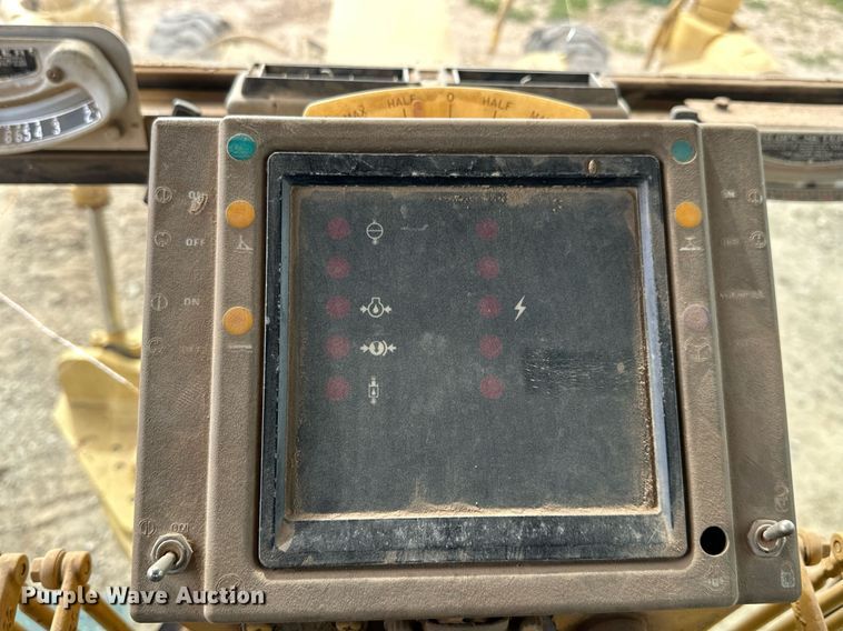 image for item DS2901 1992 Caterpillar  140G motor grader