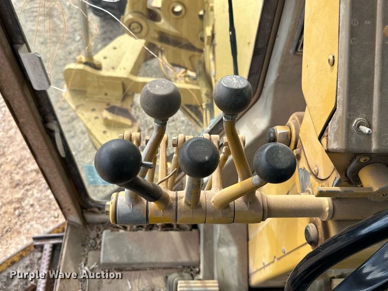 image for item DS2901 1992 Caterpillar  140G motor grader