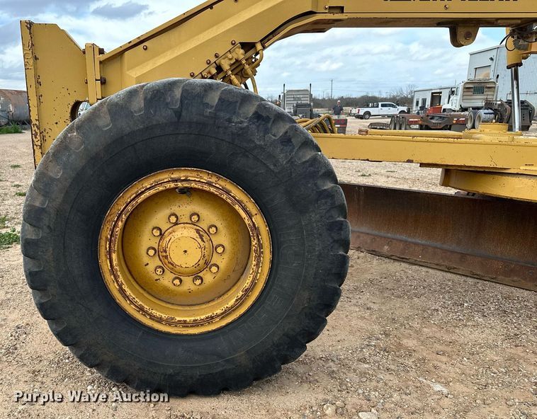 image for item DS2901 1992 Caterpillar  140G motor grader