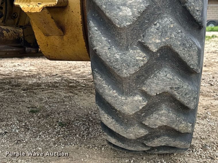 image for item DS2901 1992 Caterpillar  140G motor grader