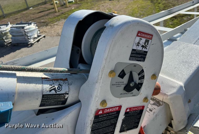 image for item DS2918 2017 Ford F550 bucket truck