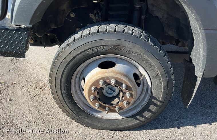 image for item DS2918 2017 Ford F550 bucket truck