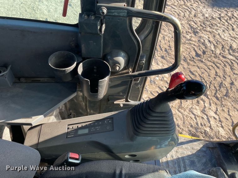 image for item DS5394 2018 Komatsu  PC138USLC-11   excavator