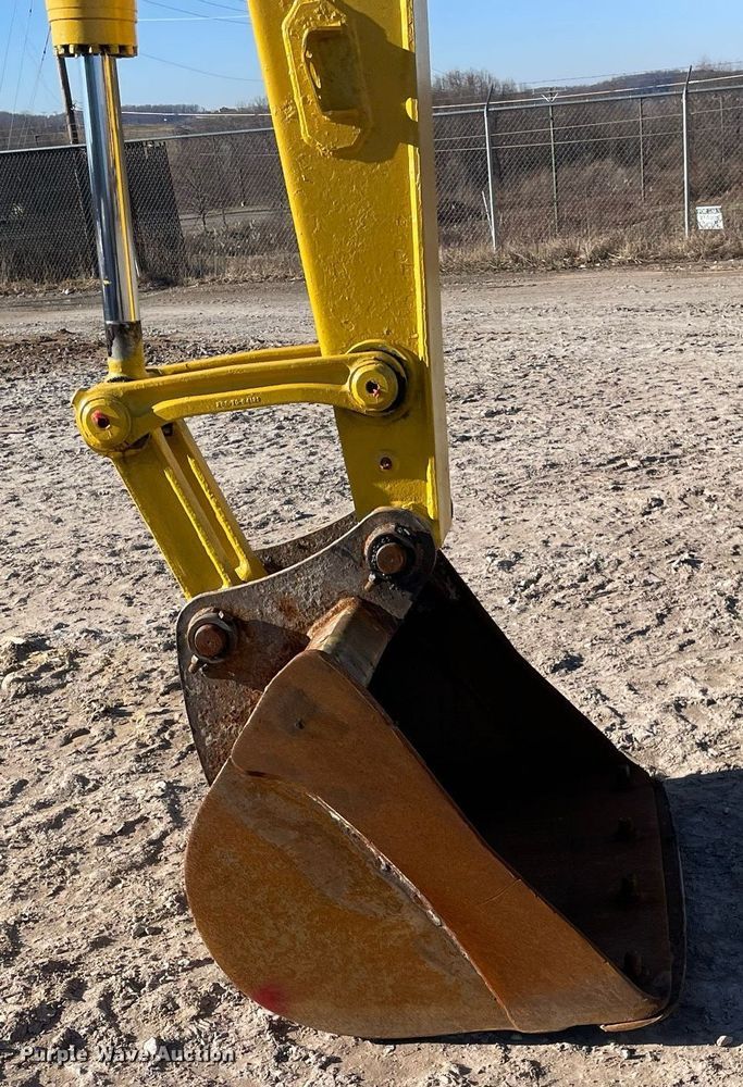 image for item DS5395 2018 Komatsu  PC138USLC-11  excavator