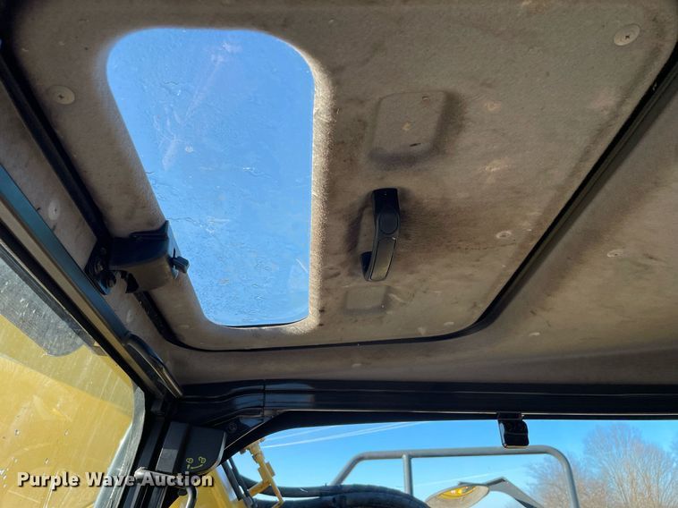 image for item DS5395 2018 Komatsu  PC138USLC-11  excavator