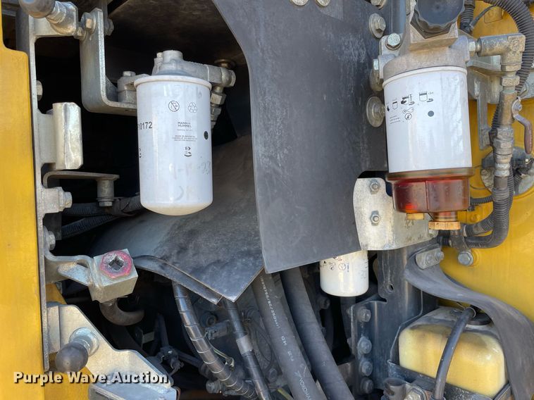 image for item DS5395 2018 Komatsu  PC138USLC-11  excavator