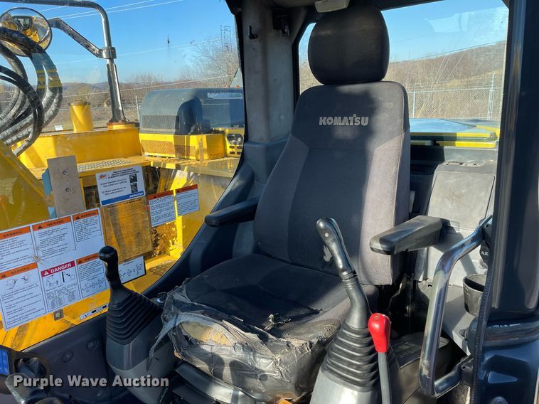 image for item DS5397 2018 Komatsu  PC138USLC-11 excavator