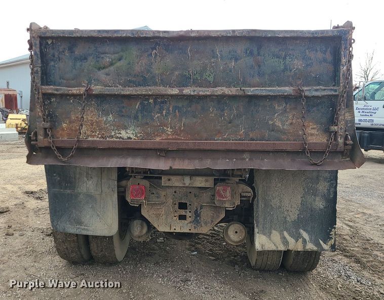 image for item DS7270 1979 GMC Brigadier dump truck