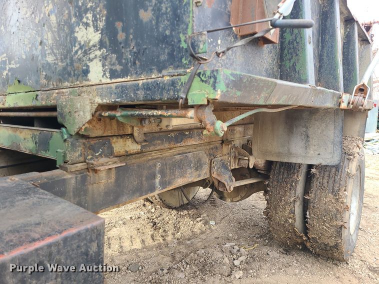 image for item DS7270 1979 GMC Brigadier dump truck