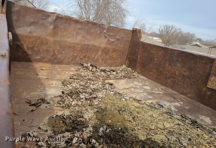 image for item DS7270 1979 GMC Brigadier dump truck