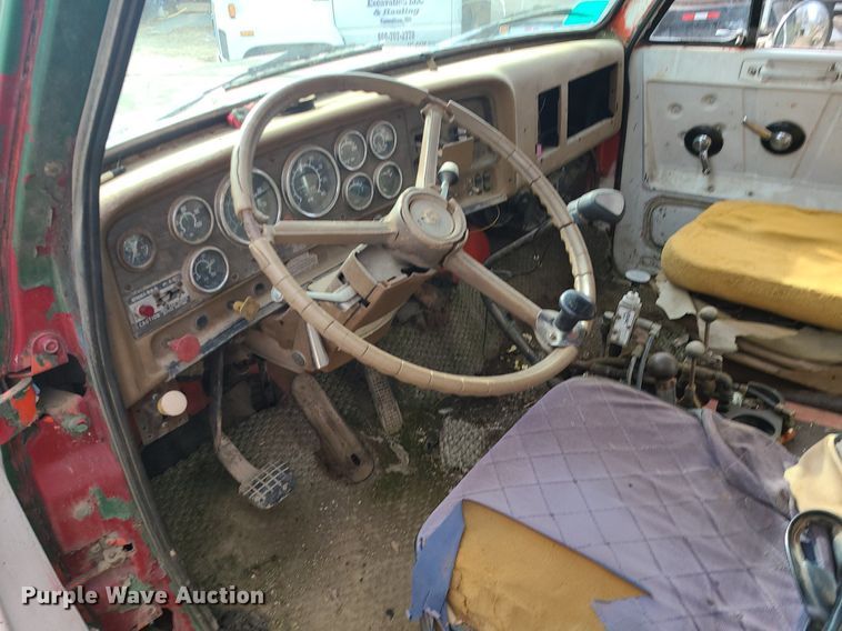 image for item DS7270 1979 GMC Brigadier dump truck