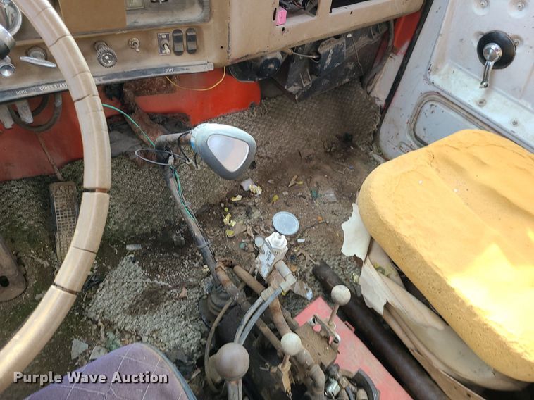 image for item DS7270 1979 GMC Brigadier dump truck