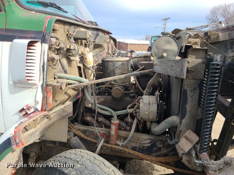 image for item DS7270 1979 GMC Brigadier dump truck