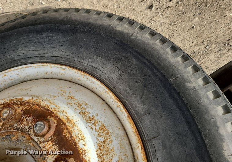 image for item DS7270 1979 GMC Brigadier dump truck