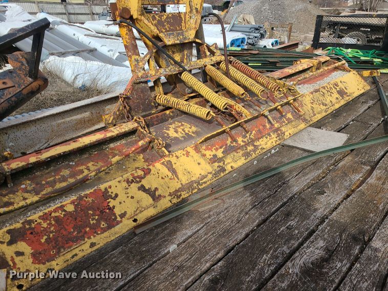 image for item DS7270 1979 GMC Brigadier dump truck