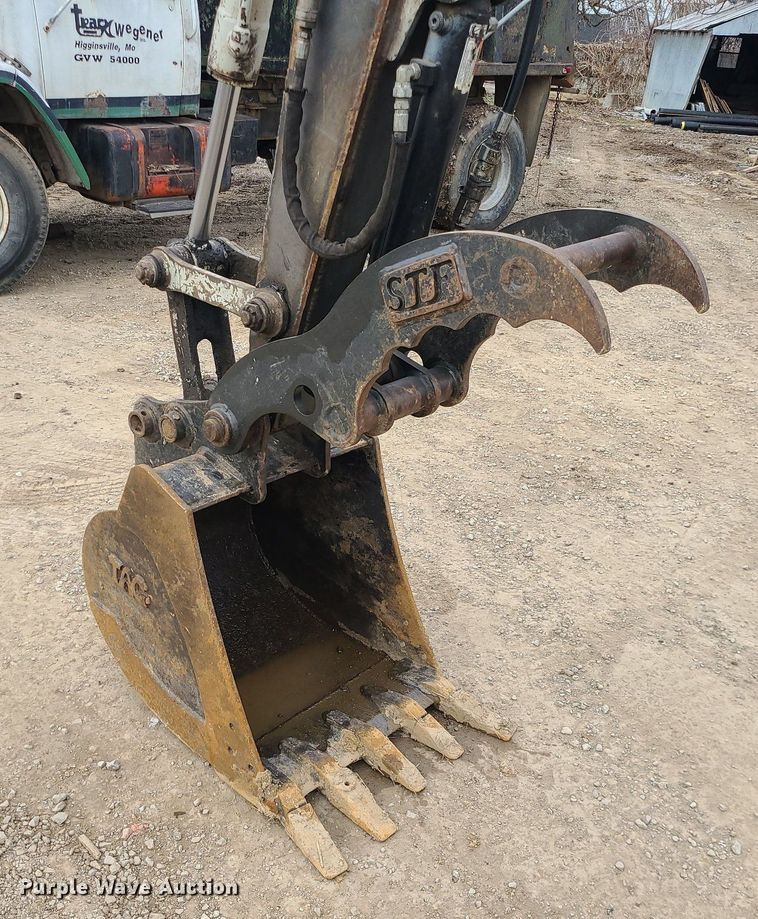 image for item DS7272 2004 Takeuchi  TB145 mini excavator