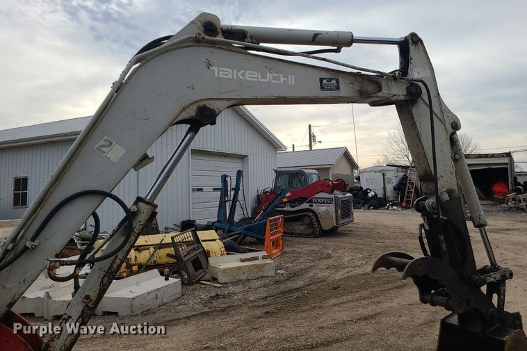 image for item DS7272 2004 Takeuchi  TB145 mini excavator