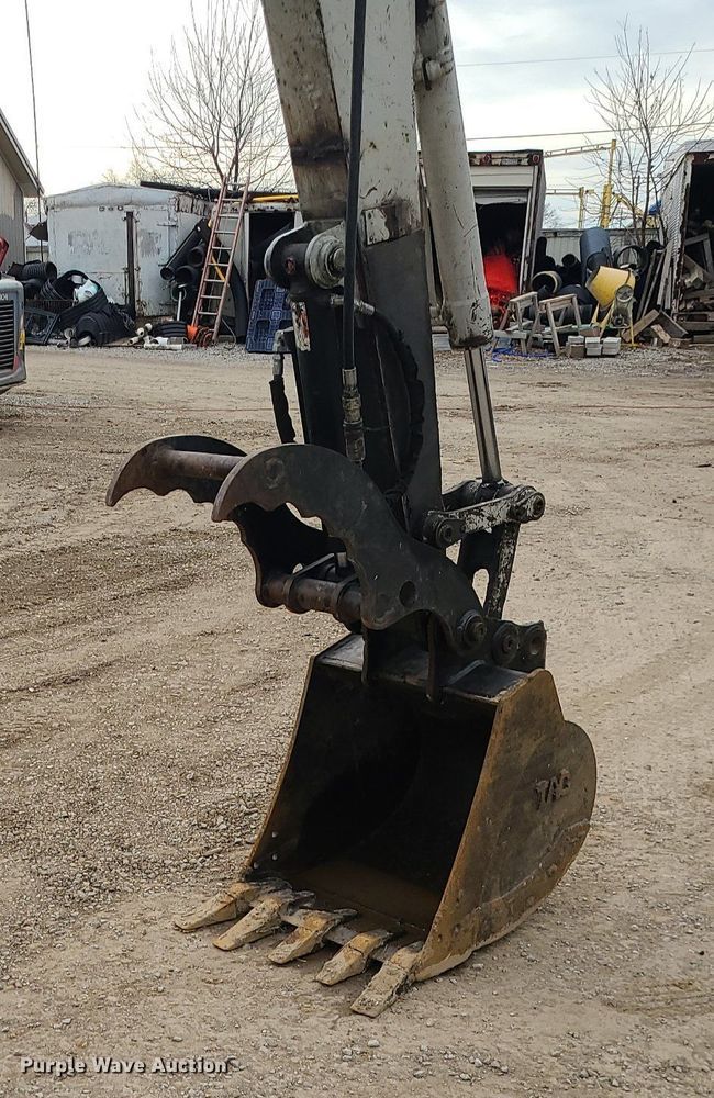 image for item DS7272 2004 Takeuchi  TB145 mini excavator