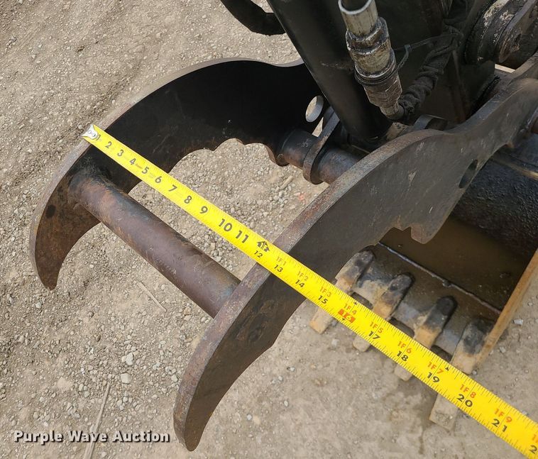 image for item DS7272 2004 Takeuchi  TB145 mini excavator