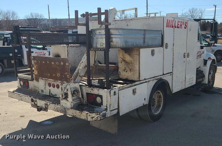 image for item DS7284 2006 International 4300 utility / service truck