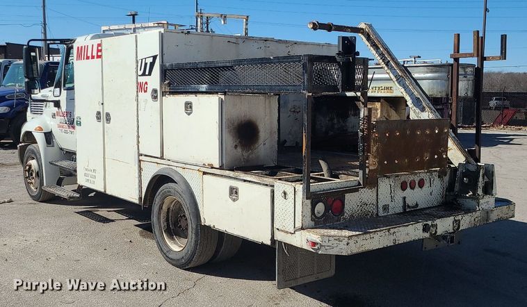 image for item DS7284 2006 International 4300 utility / service truck