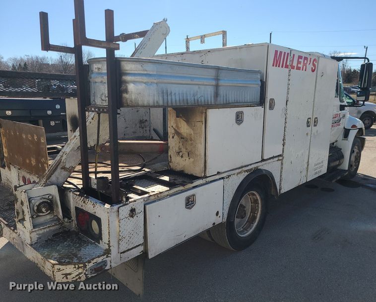 image for item DS7284 2006 International 4300 utility / service truck