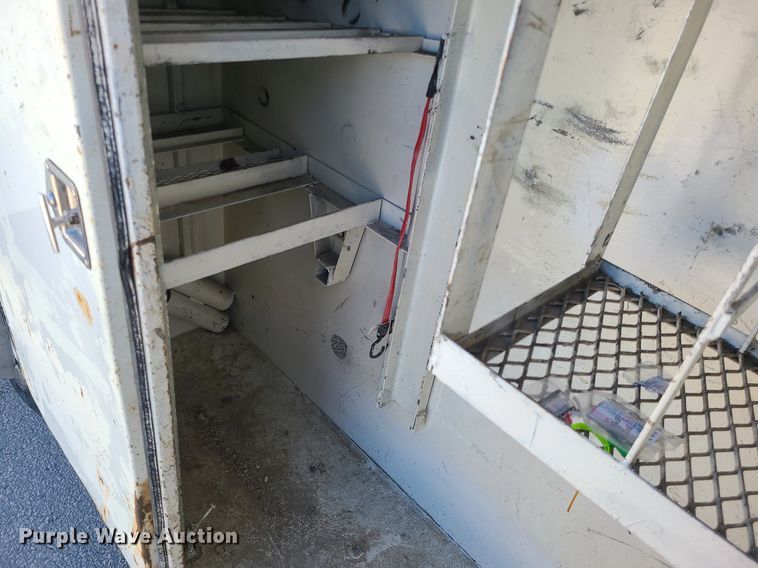 image for item DS7284 2006 International 4300 utility / service truck