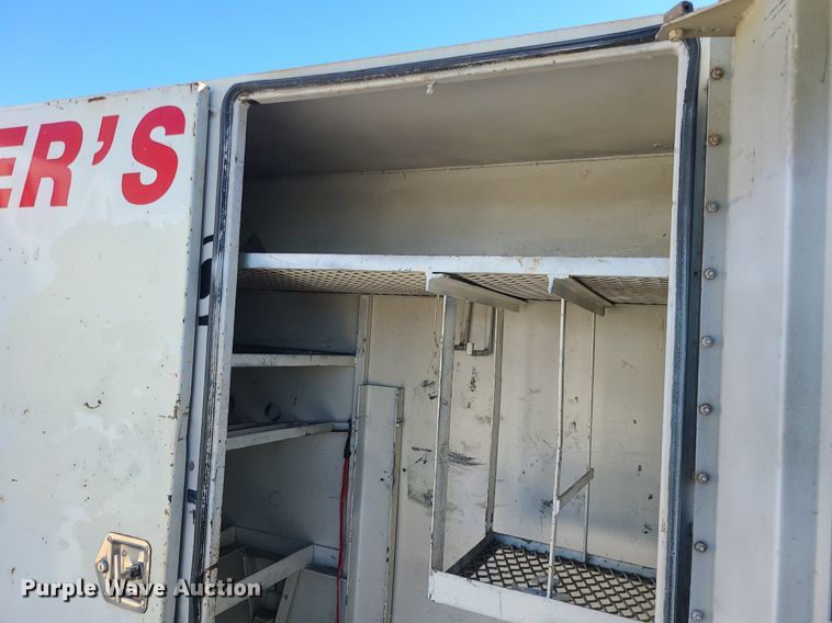 image for item DS7284 2006 International 4300 utility / service truck