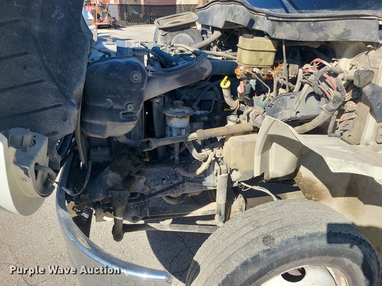 image for item DS7284 2006 International 4300 utility / service truck