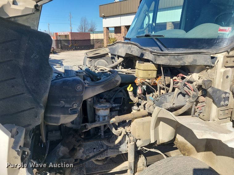 image for item DS7284 2006 International 4300 utility / service truck