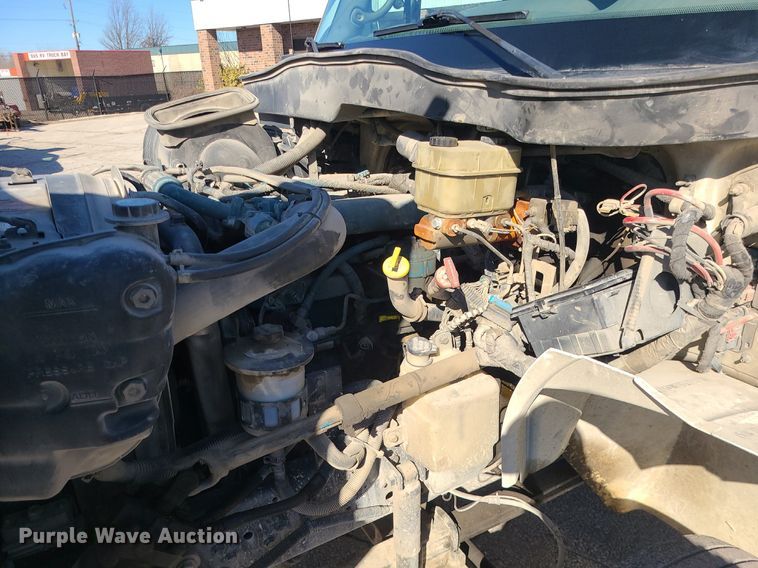 image for item DS7284 2006 International 4300 utility / service truck