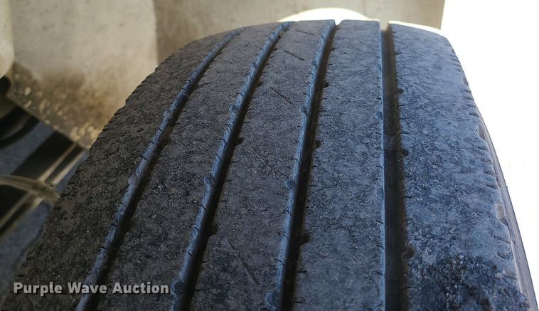 image for item DS7284 2006 International 4300 utility / service truck