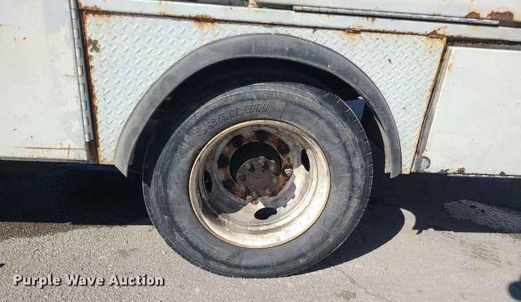 image for item DS7284 2006 International 4300 utility / service truck