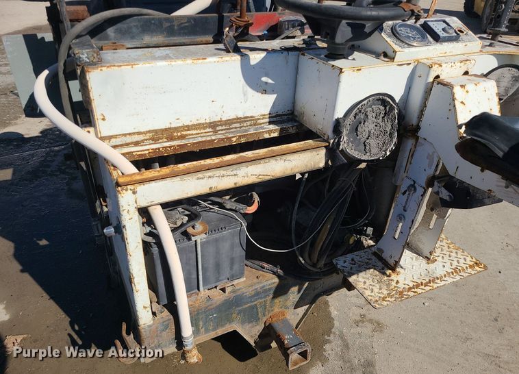 image for item DS7287 Meco concrete saw