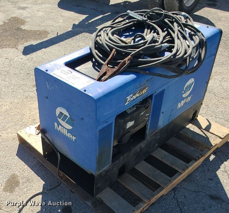 image for item DS7288 Miller Bobcat 225NT welder/generator