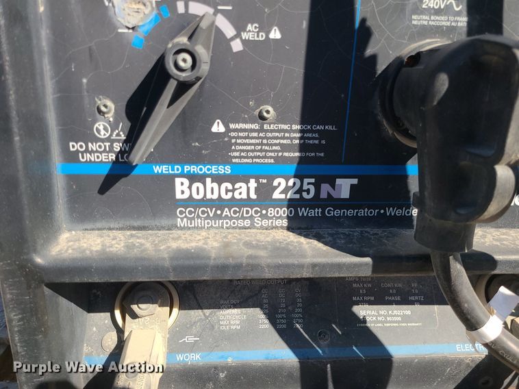 image for item DS7288 Miller Bobcat 225NT welder/generator