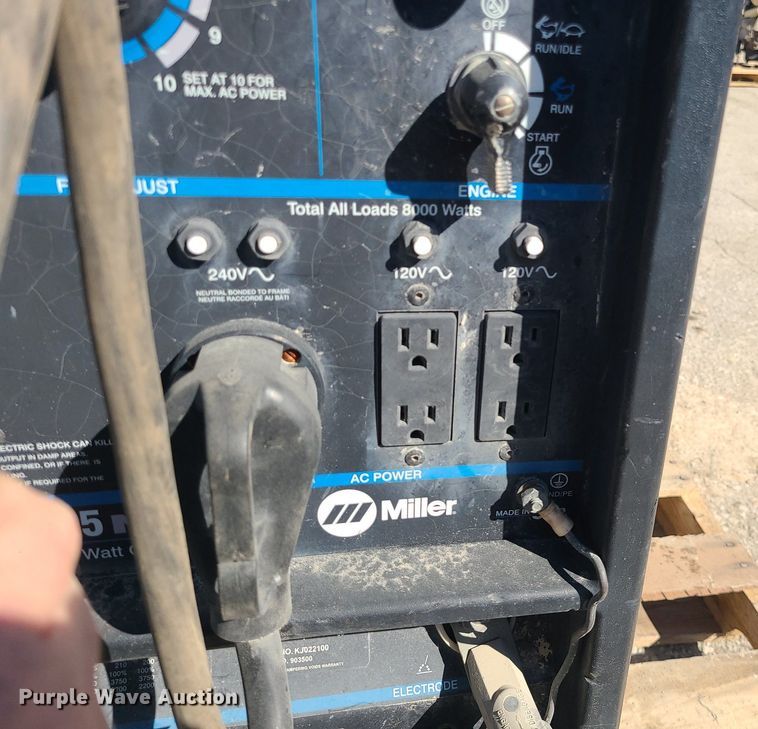 image for item DS7288 Miller Bobcat 225NT welder/generator