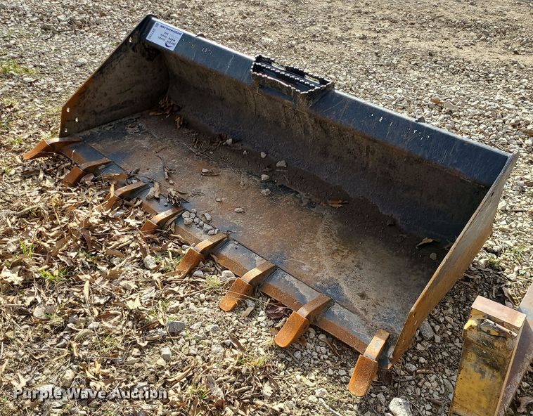 image for item DS7295 2020 Paladin skid steer bucket