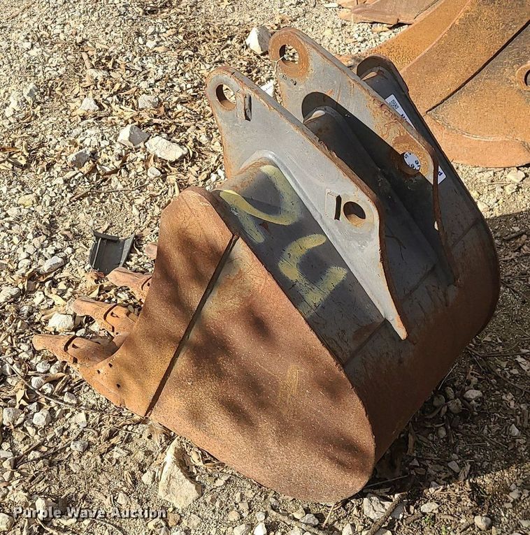 image for item DS7299 Excavator bucket