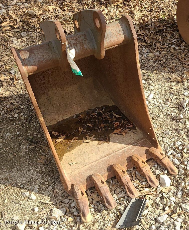 image for item DS7299 Excavator bucket