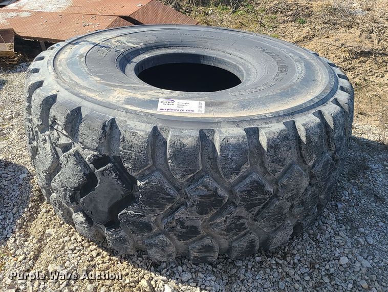 image for item DS7321 Double Coin Rem-2  29.5R25 wheel loader tire