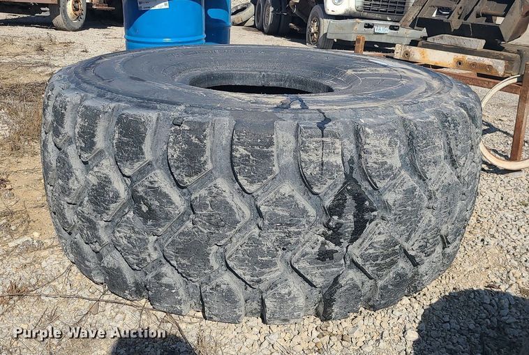 image for item DS7321 Double Coin Rem-2  29.5R25 wheel loader tire