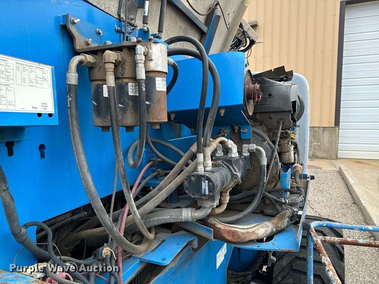 image for item DV9808 2005 Genie Z80/60 boom lift